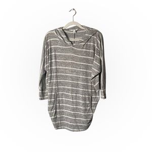 Market & Spruce Stretchy Knit Grey & White Striped Hoodie Sweatshirt Size Medium